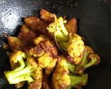 A picture of step 9 of Cauliflower bhetki curry.
