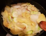 Foto del paso 6 de la receta: Tortilla de patata, calabacín y cebolla