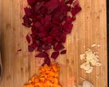 A picture of step 1 of Beetroot and Carrot Soup.