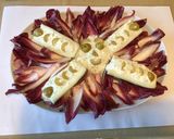 Une image de l'étape 7 de Apéro rigolo aux barquettes de concombre Noa et d endives rouges tartinade au yaourt et olives.
