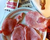 Rántott karaj tepsiben, kukoricasalátával tálaltam recept fázis 1 fotója