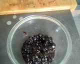 Une image de l'étape 3 de Chia porridge myrtille marron.