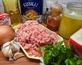 Egyserpenyős tejszínes-darált húsos tészta recept fázis 1 fotója