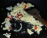Foto langkah ke 3 dari resep Mie Burung Dara Goreng.