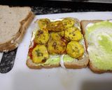 A picture of step 2 of Leftover kele ki sabzi sandwich.