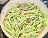 Foto langkah ke 6 dari resep Tumis Baby Labu Siam.