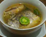 Foto langkah ke 3 dari resep Sup ikan jamur enoki.