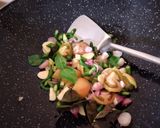 Foto langkah ke 4 dari resep Kerang Hijau Tumis Cabai Hijau.