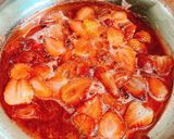 Hình bước làm 2 của món Mứt Dâu Tây