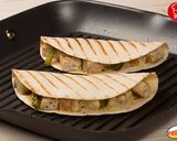 Foto del paso 4 de la receta: Quesadillas de Pollo Friko 😋