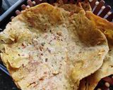 A picture of step 4 of Thalipeeth.