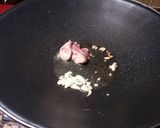 Foto del paso 5 de la receta Wok de arroz cremoso con pollo,en salsa de pate y pimientos