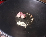Foto del paso 5 de la receta: Wok de arroz cremoso con pollo,en salsa de pate y pimientos