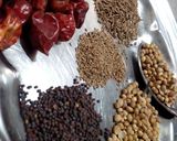 A picture of step 1 of Kathiyawari Cholai.