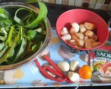 Foto langkah ke 1 dari resep Cah Kangkung Jamur.