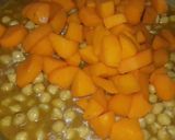 A picture of step 5 of Dahi chana chaat .