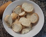 Foto del paso 1 de la receta: Budín de PAN 🍞