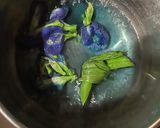 Foto langkah ke 1 dari resep Kue Lumpur Surga Bunga Telang.