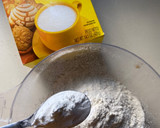 Foto del paso 4 de la receta: Cookies con nueces pecanas y chips de chocolate blanco!!