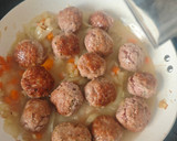 Foto del paso 3 de la receta: Albóndigas con salsa de curry