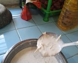 Foto langkah ke 3 dari resep Rempyeyek Teri medan Ekspres.