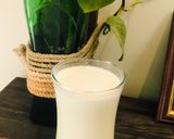 A picture of step 3 of Apple milkshake.