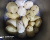 A picture of step 1 of Aloo burji with coriander-mint curd.