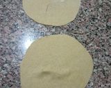 A picture of step 2 of Paper aloo paratha.