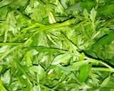Foto langkah ke 1 dari resep Tumis Daun Kenikir.