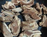 Foto langkah ke 1 dari resep Sop Iga bakar.