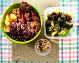 รูปขั้นตอนการทำที่ 6 ของ เมนูข้าวกล่อง🍚ลาบหมูก้อนทอด🌶️🧄บล็อคโคลี่ราดเกรวี่ซีอิ๊ว🥦พริกน้ำปลา🌶️
