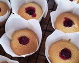 Foto del paso 4 de la receta: Cupcakes de frambuesa sin gluten