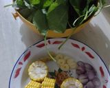 Foto langkah ke 1 dari resep Sayur Bening Warna Warni (Bayam Wortel Jagung).