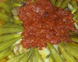Foto del paso 12 de la receta: Tajín de carne de ternera con gombos y salsa de tomate - Mlokhiya
