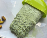 Pisztáciás és barackos jégkrém chia maggal (glutén-,tej-,hozzáadott cukormentes) recept fázis 4 fotója
