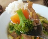 Foto langkah ke 4 dari resep Tumis Bakso Brokoli.