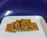 શીંગ ચિક્કી (Shing Chikki Recipe In Gujarati) રેસીપી સ્ટેપ2ફોટો