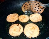 A picture of step 5 of Chhena jilapi.