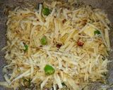 A picture of step 4 of Sweet potato Poha / Shakarkand ka kees 🍠🍠🍠.
