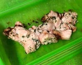 Foto del paso 2 de la receta: Ensalada de pollo a la soja con mandarina en Lékué