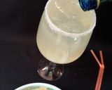 A picture of step 4 of Electric Lemonade.