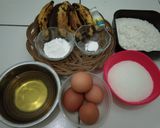 Foto langkah ke 1 dari resep Bolu pisang almond.