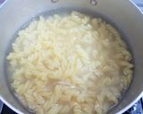 Hình bước làm 1 của món Vegatable and seafood soup with pasta (Súp nui hải sản rau củ)