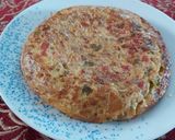 Foto del paso 4 de la receta: Tortilla de calabacín, cebolla, pimiento rojo y verde