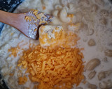 Foto del paso 2 de la receta: One pot Mac' n' cheese 🇺🇸 Coditos con queso en una olla