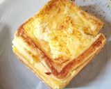 Foto langkah ke 4 dari resep Fried Toast Egg Matcha.