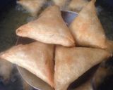 A picture of step 4 of Samosa.