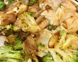 Foto del paso 5 de la receta: Salteado de merluza con brócoli y salsa de soja