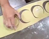 A picture of step 9 of Pastel (Indonesian Vegetarian Fried Puff).