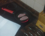 Foto del paso 2 de la receta: Bocadillo vegetal de lomo, bacon y mayonesa de cebolla frita